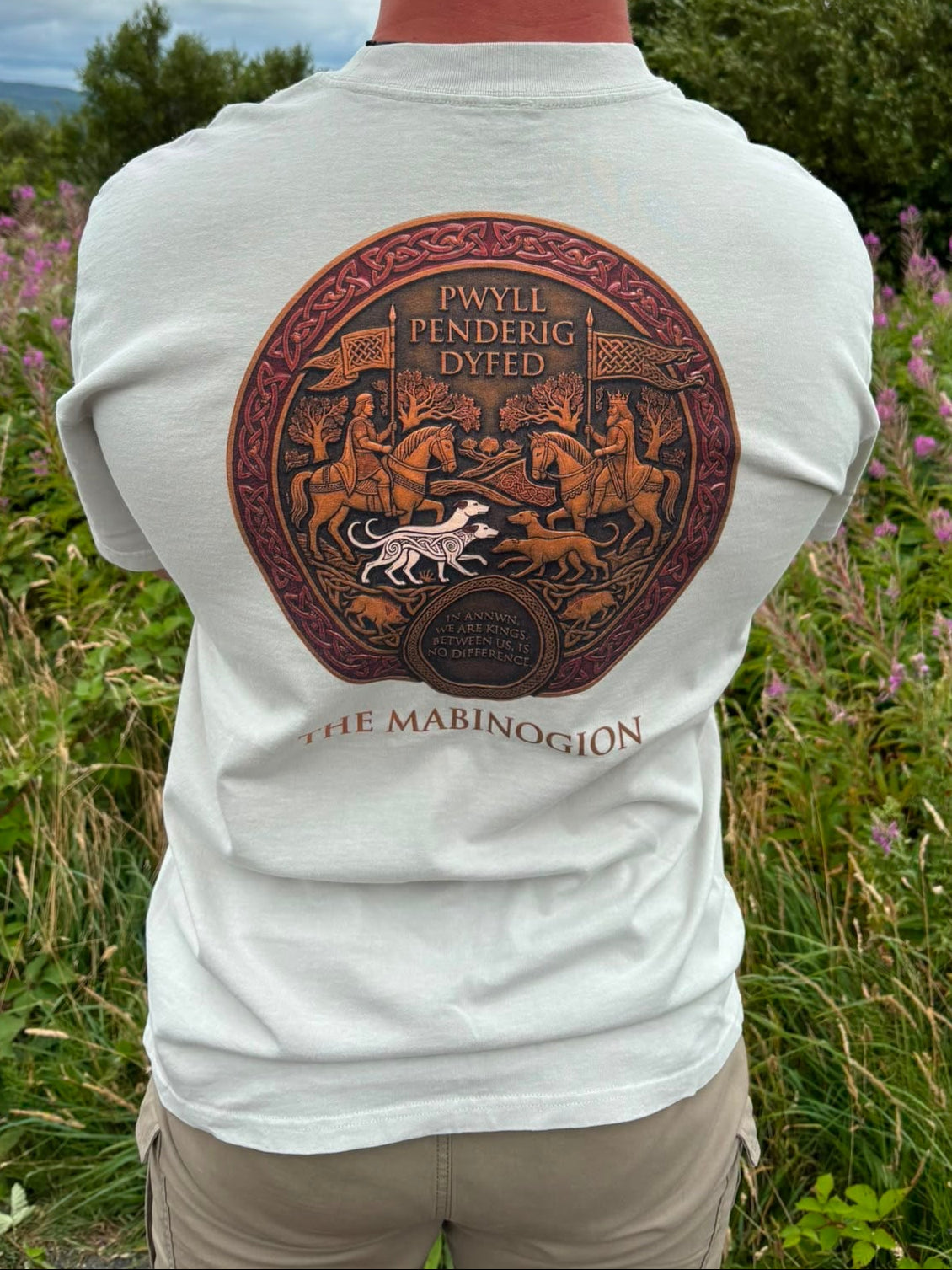 Welsh Celtic Mythology: MABINOGION: First Branch "The Hunt of the Gods" Heavyweight Graphic Tee - Antique Bronze